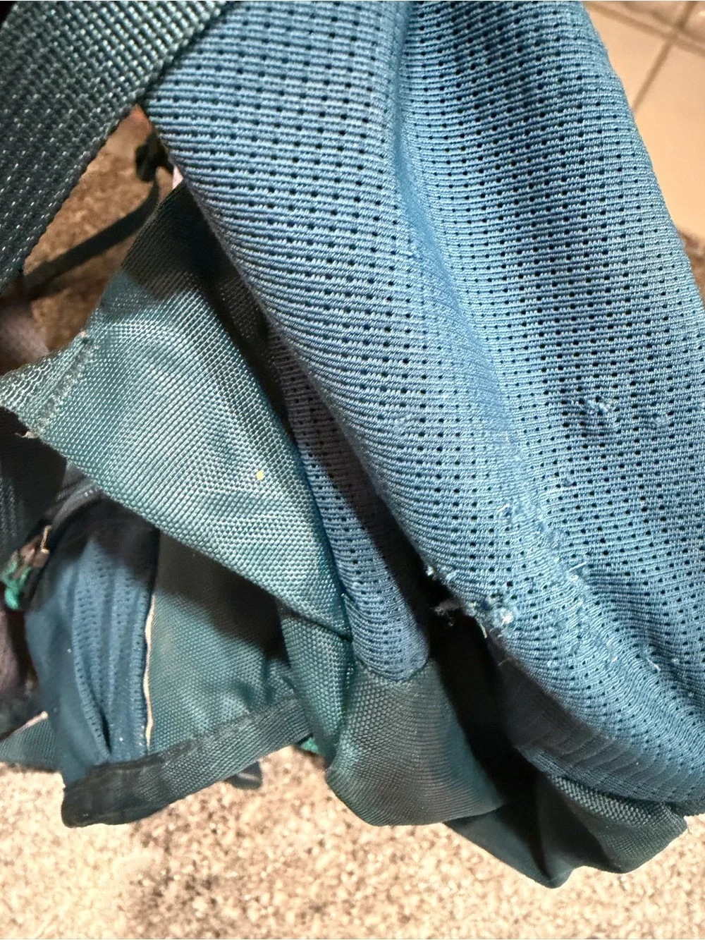 Reí Tarn Blue/Turquoise 18 Daypack